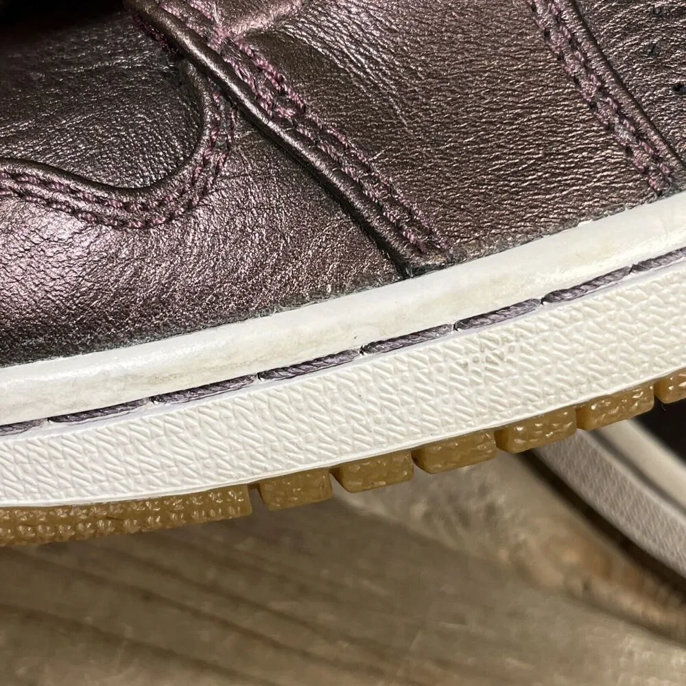 RARE Mens 9 - Nike Air Jordan 1 Mid Nouveau “Deep Burgundy Gum” Shoes 629151-605